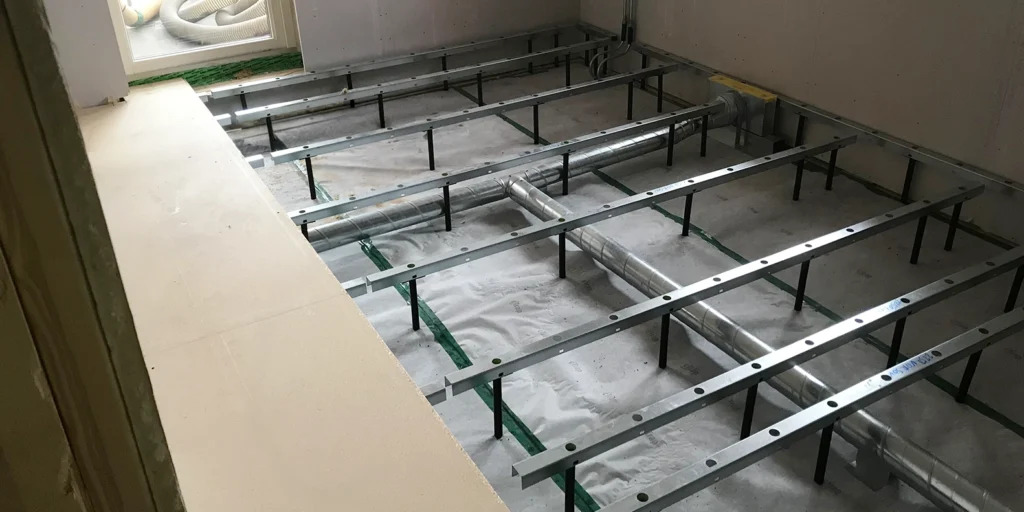 Granab CLT vloeropbouw met verhoogd ondervloersysteem voor duurzame en snelle houtbouw